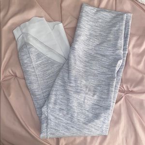 LIKE NEW Lululemon 7/8 Scallop Tight size 6